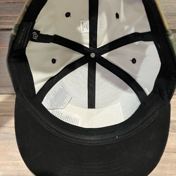Fox Racing Shield Tech Snap Back Hat Black And Camo Color Way - Picture 3 of 6